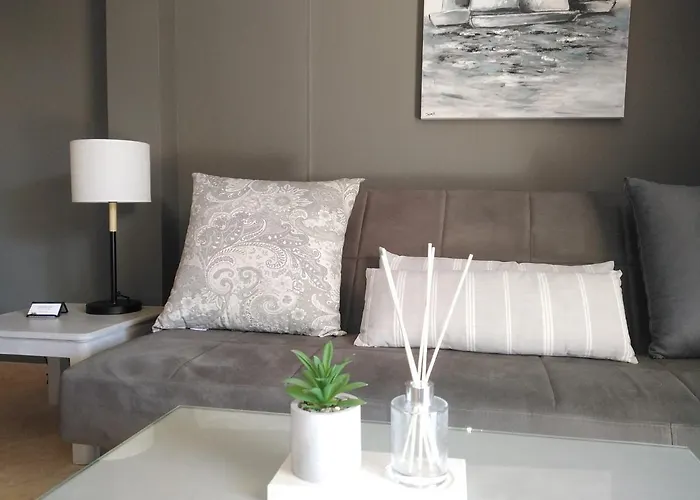 度假居 Deniastella *