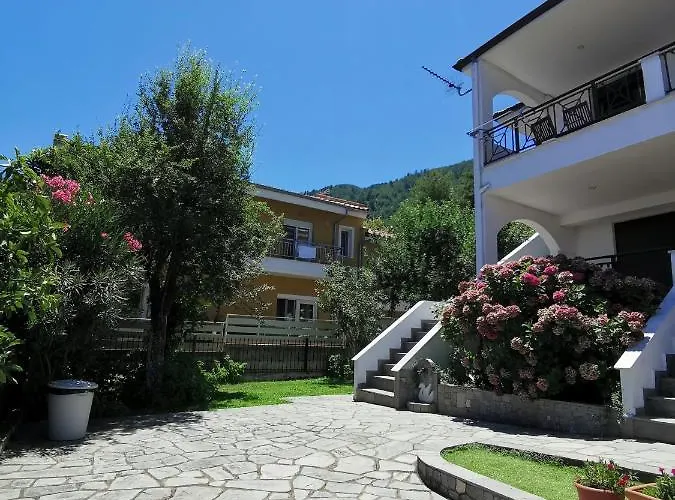 Deniastella 斯卡拉伯塔麦斯